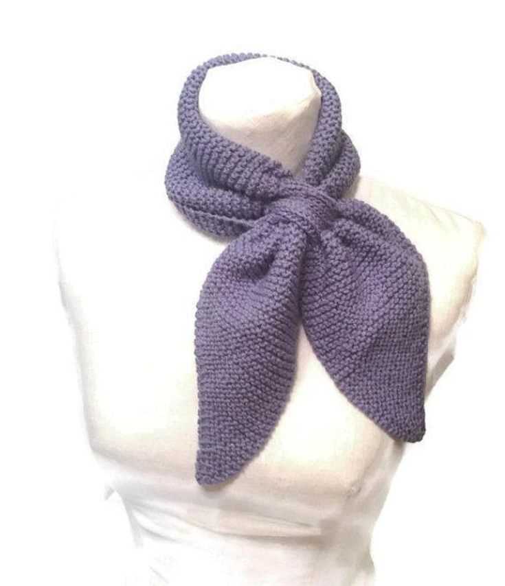 Lace keyhole scarf knitting pattern
