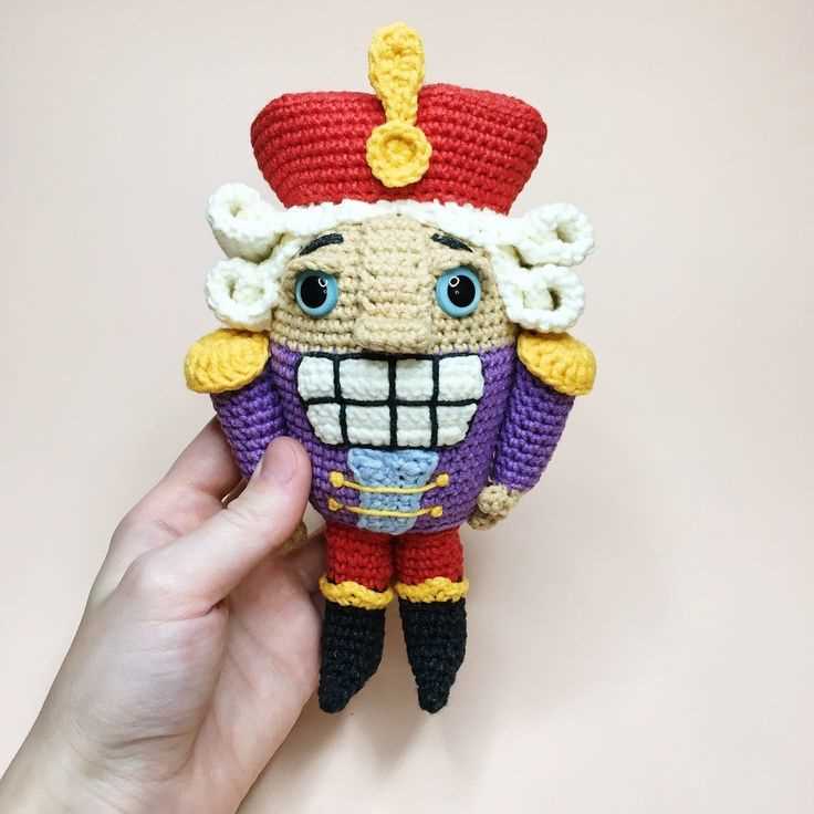 Nutcracker knitting pattern