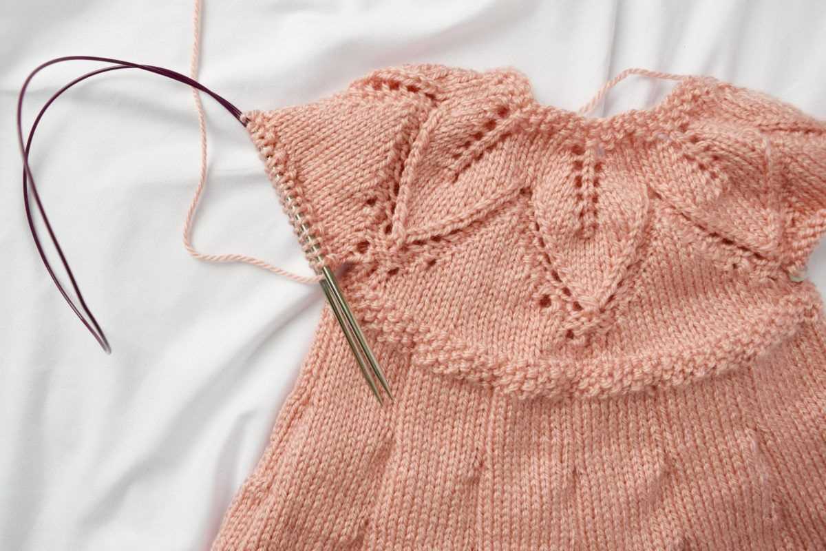 Fairy leaves dress knitting pattern