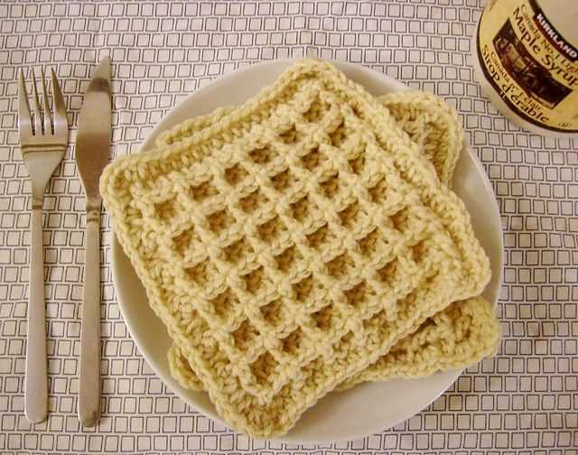 Waffle pattern knit dishcloth