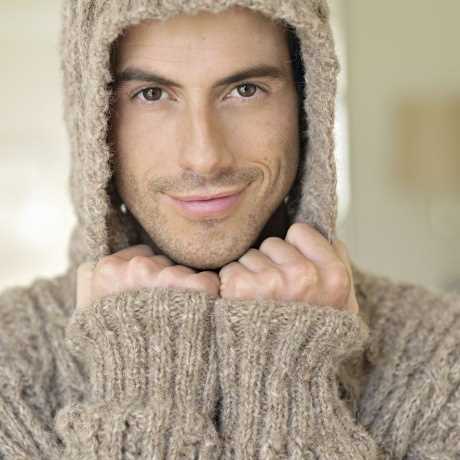 Men's knitted hoodie pattern