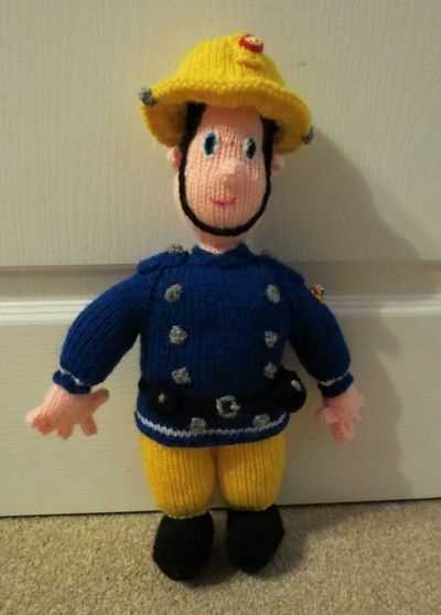 Knitted fireman pattern