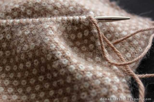 Knitting linen stitch scarf pattern