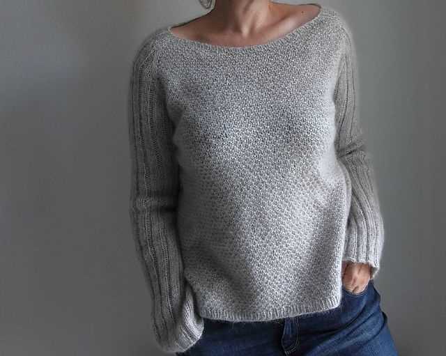 Knitting patterns using alpaca yarn