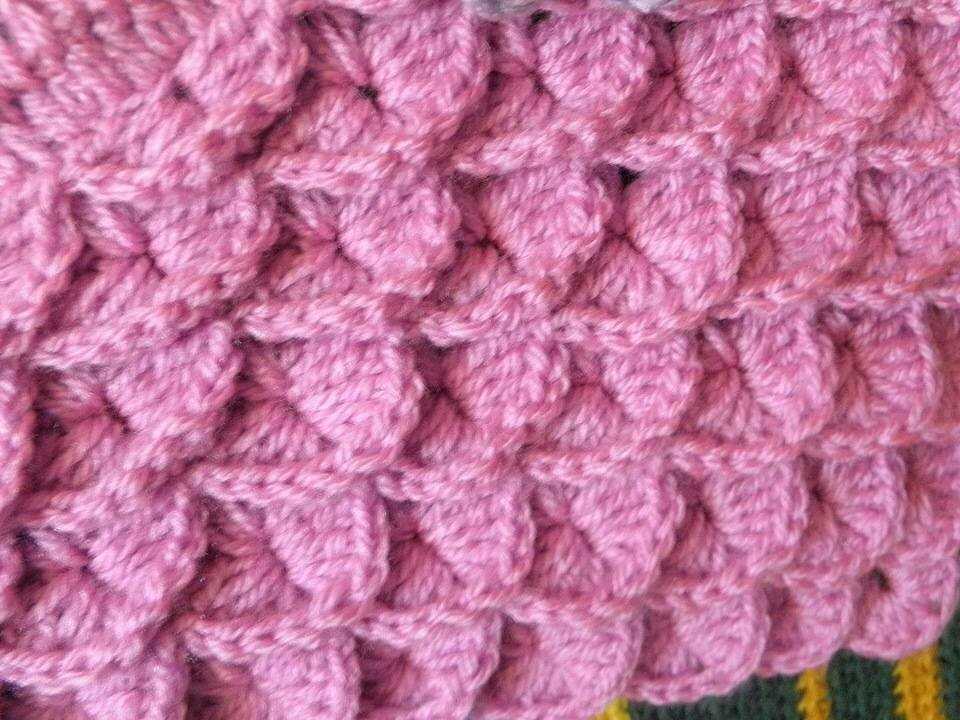 Knitting skill that creates patterns with hues
