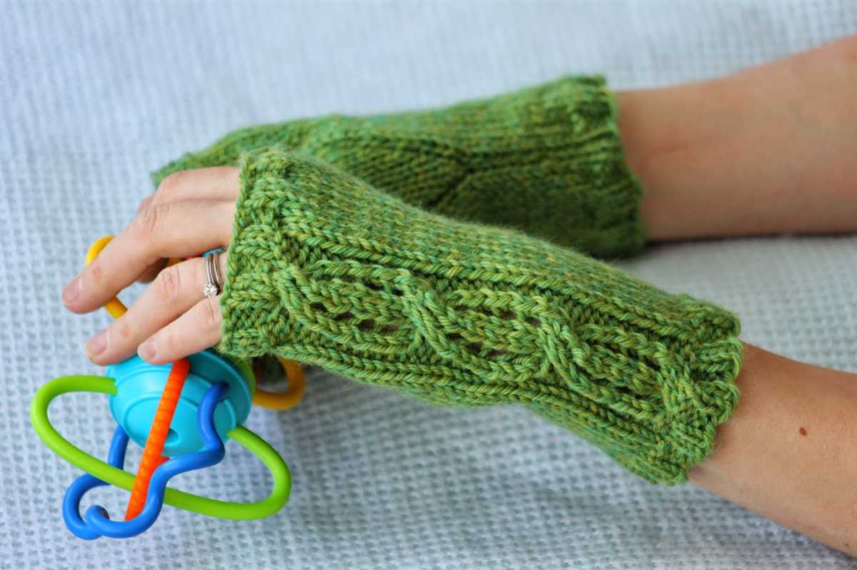 Cable fingerless gloves knitting pattern
