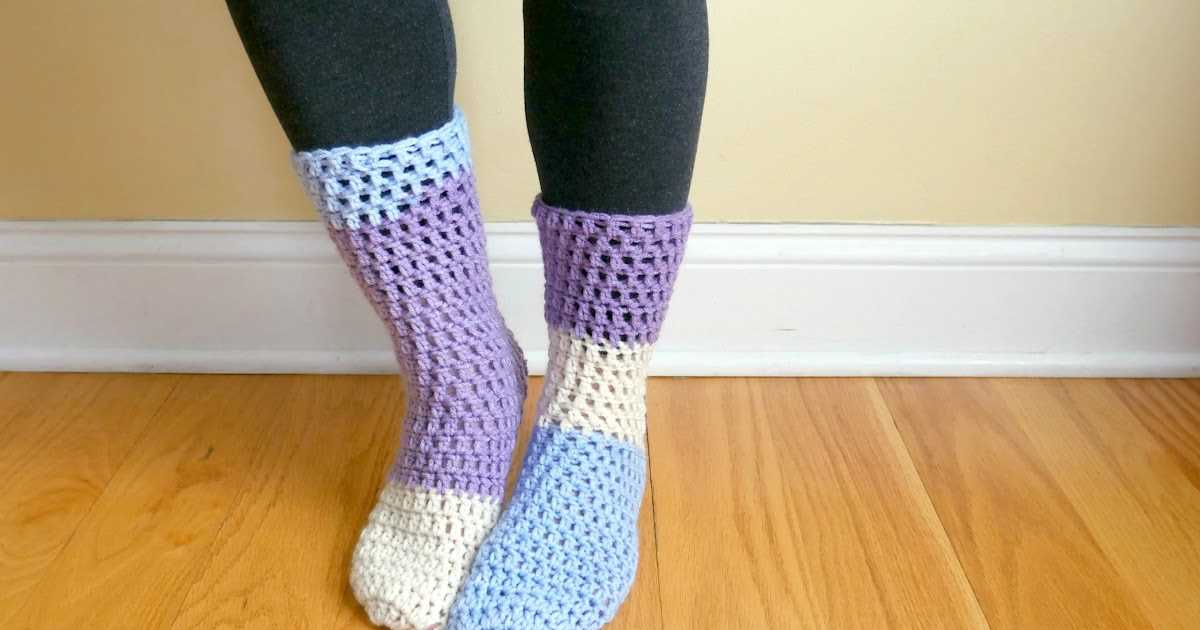 Knitting pattern slipper socks