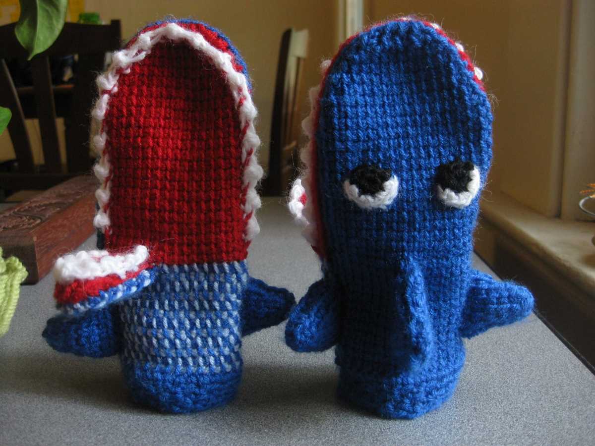 Shark mittens knitting pattern
