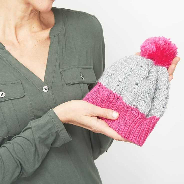 Knit pom pom hat pattern