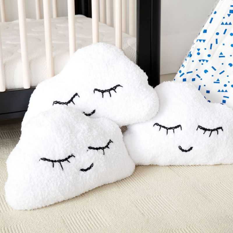 Knitted cloud pattern