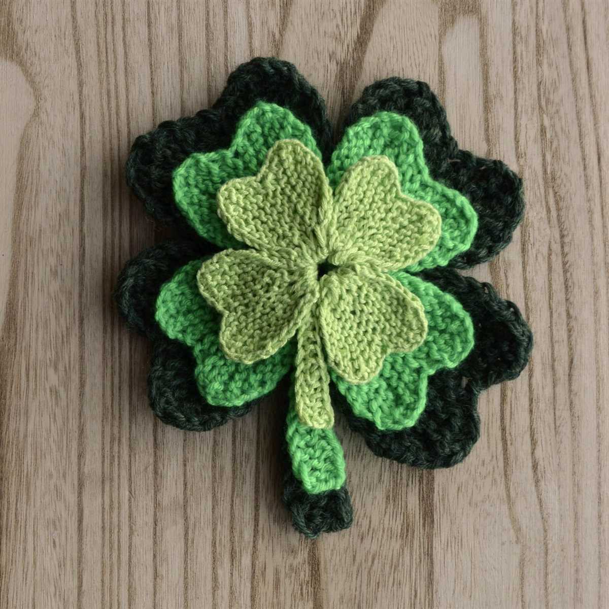 A Lucky Charm - Learn How to Knit a Four Leaf Clover Pattern Knitted four leaf clover pattern