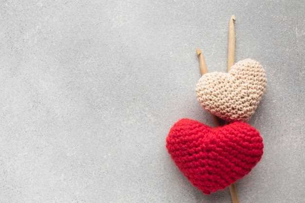 Simple knitted heart pattern free