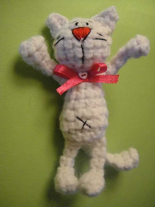 Free small cat knitting pattern
