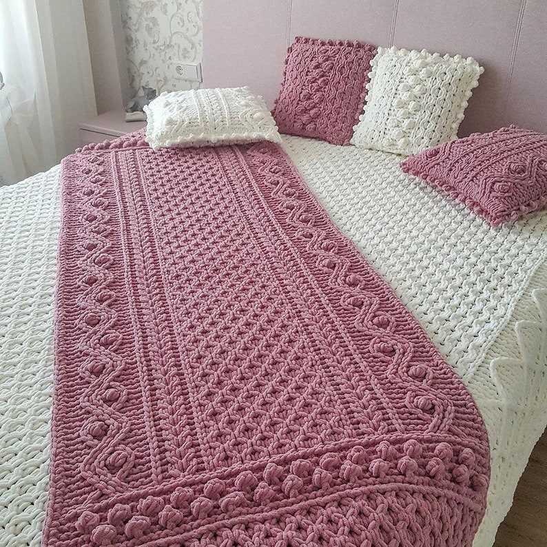 Knitted bedspread pattern