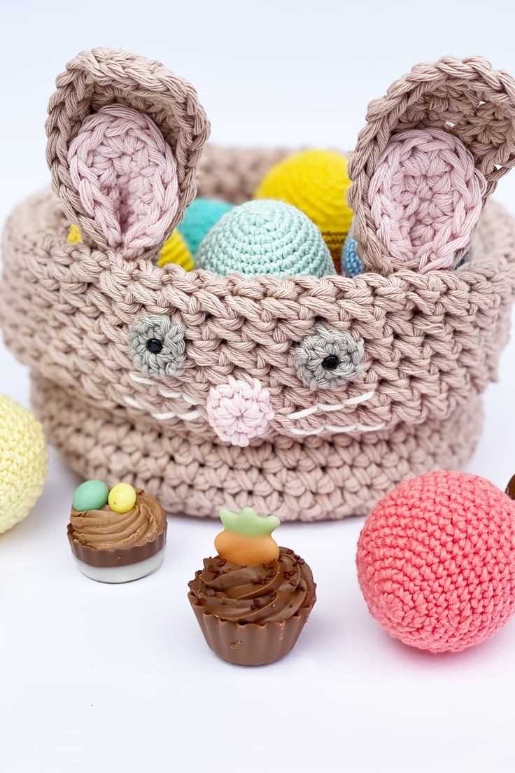 Easter bunny egg cosy knitting pattern