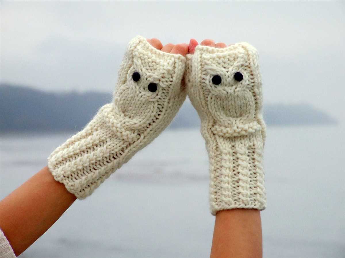 Holding hands mittens knitting pattern