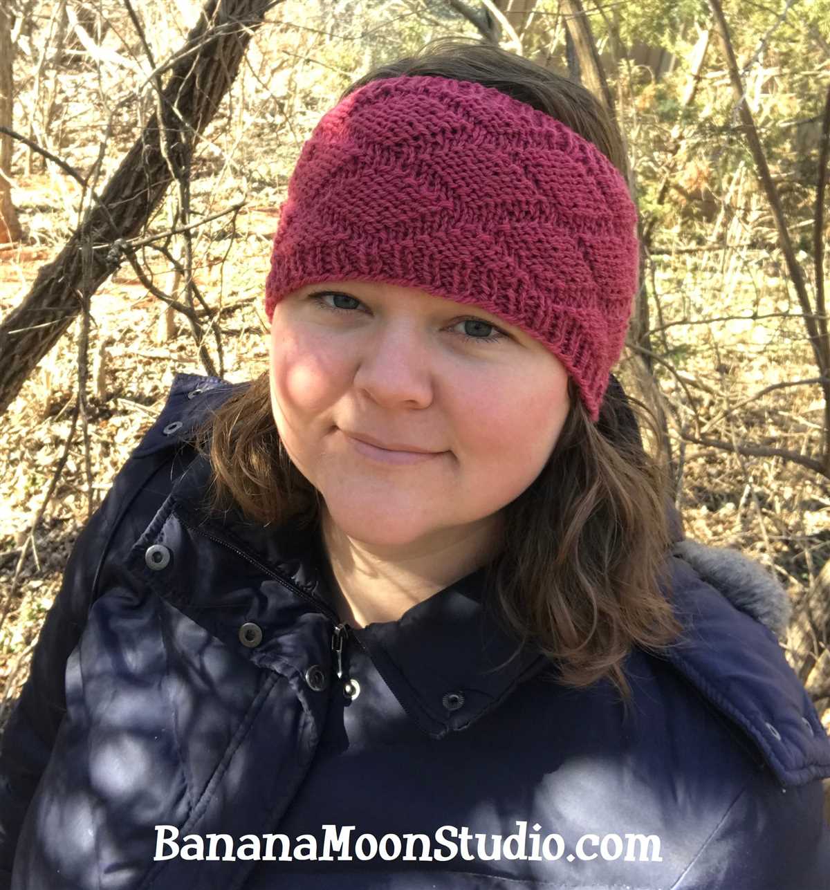 Knitted ear warmer pattern in the round
