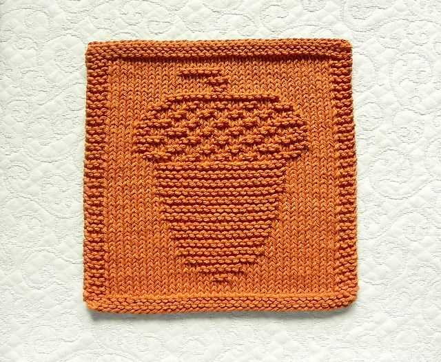 Acorn knitting pattern