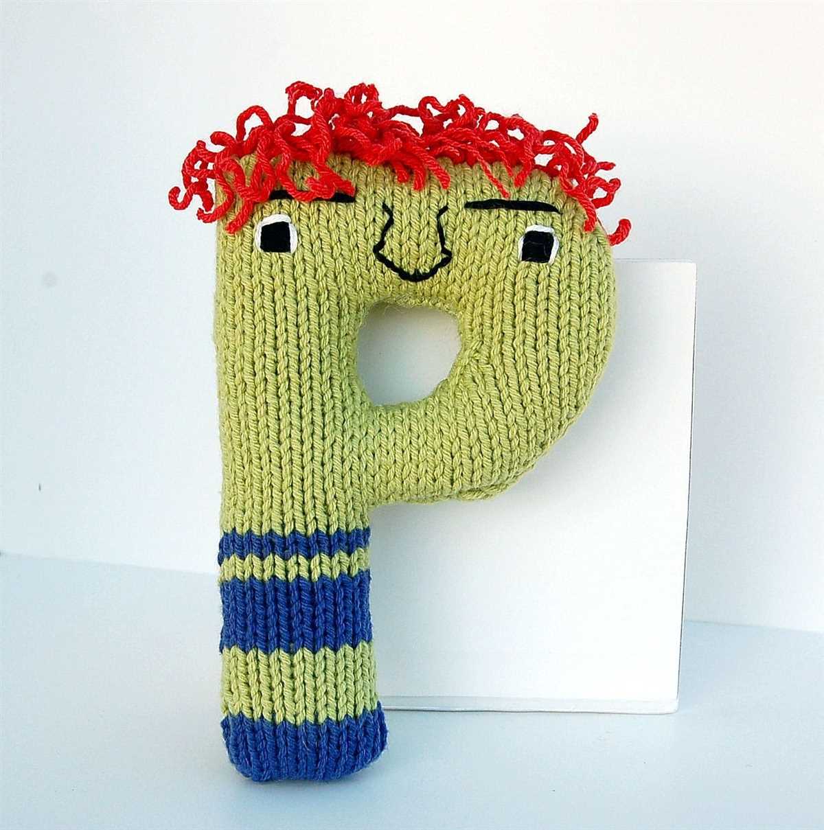 Alphabet knitting pattern