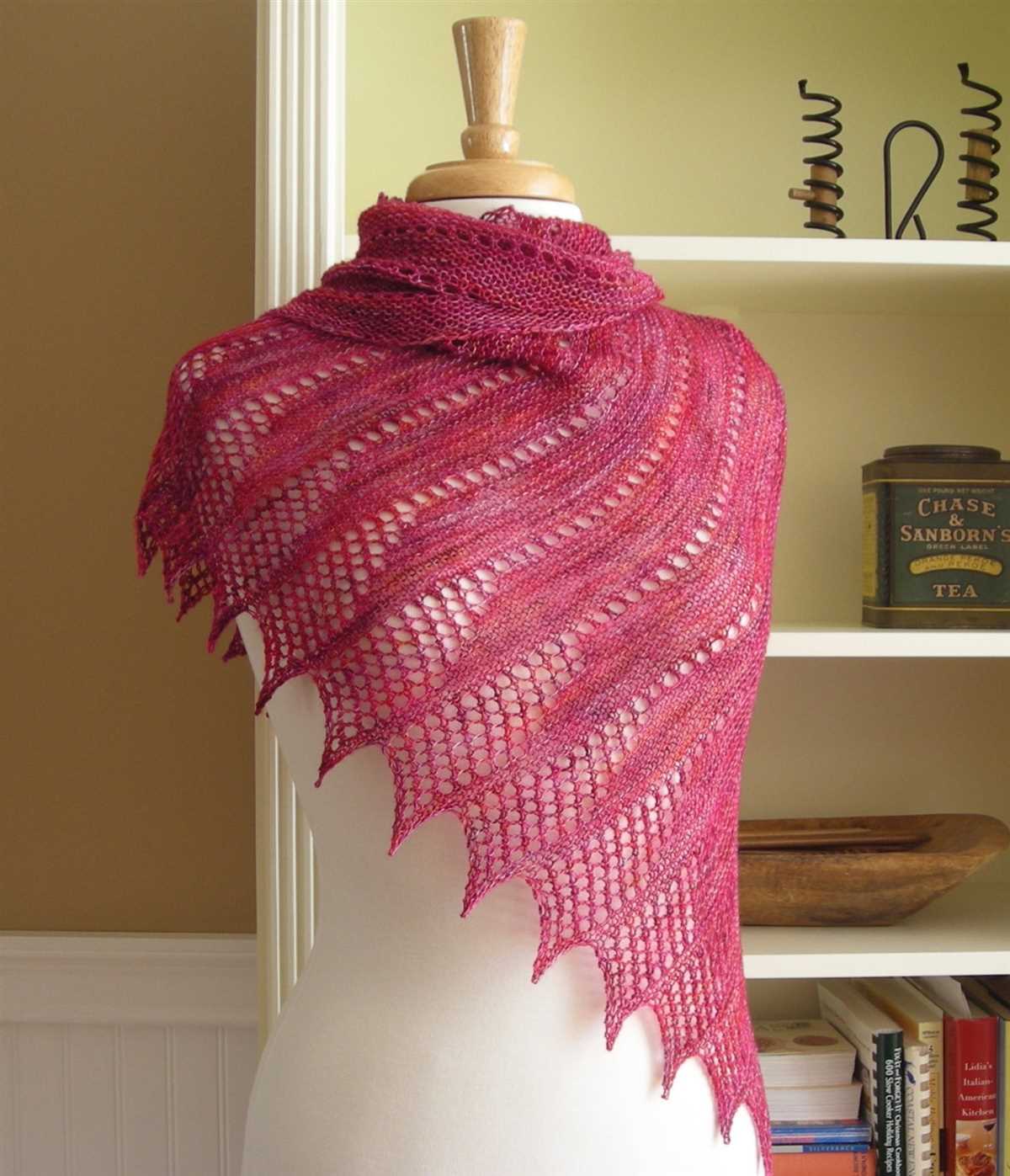Asymmetrical shawl knitting pattern