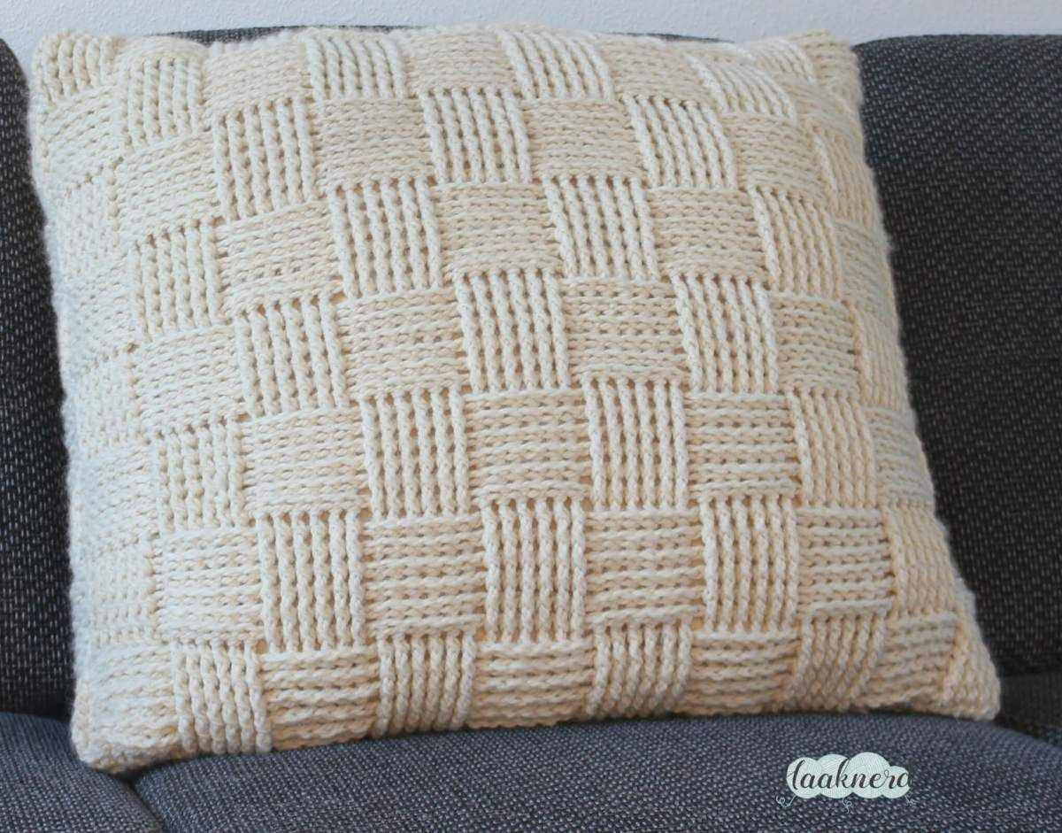 Basket weave knit pillow pattern