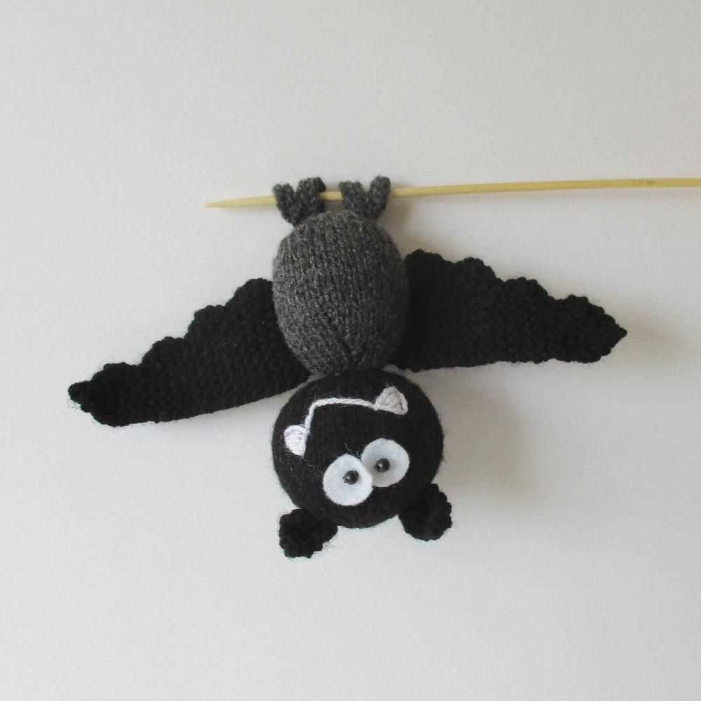 Bat knitting pattern free