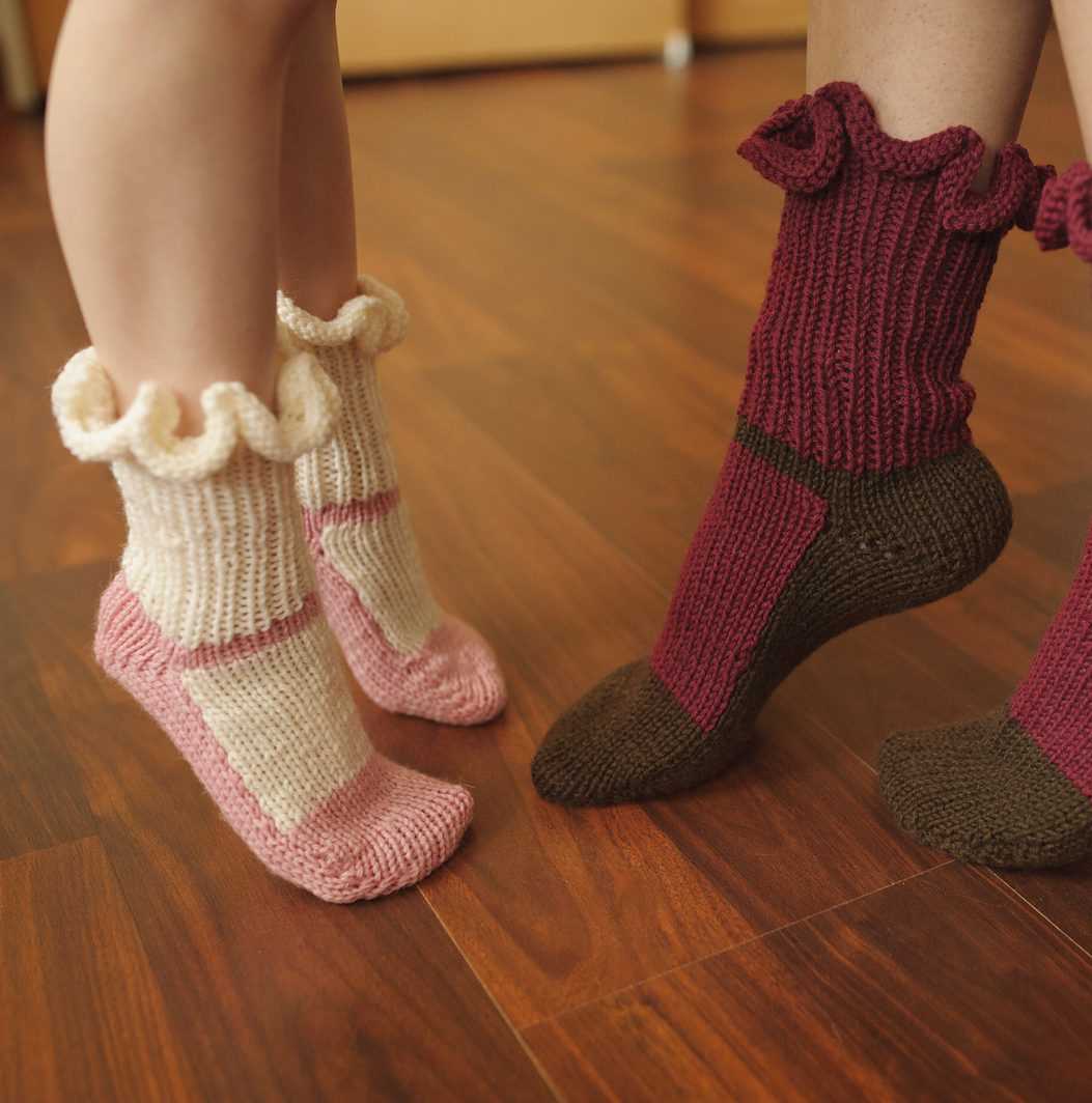 Bed slippers knitting patterns