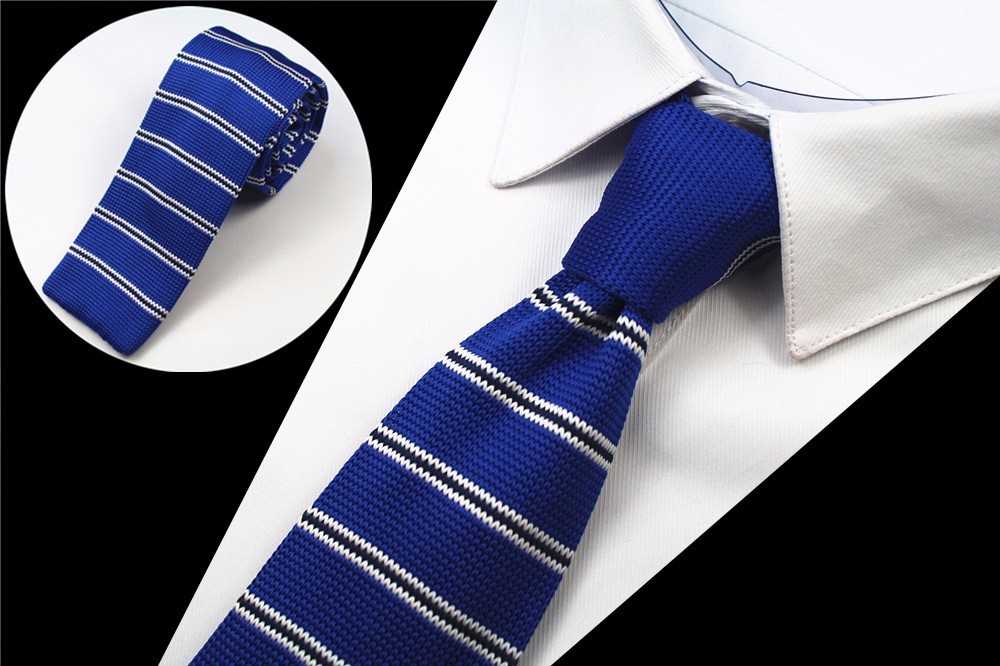 Bias knit tie pattern