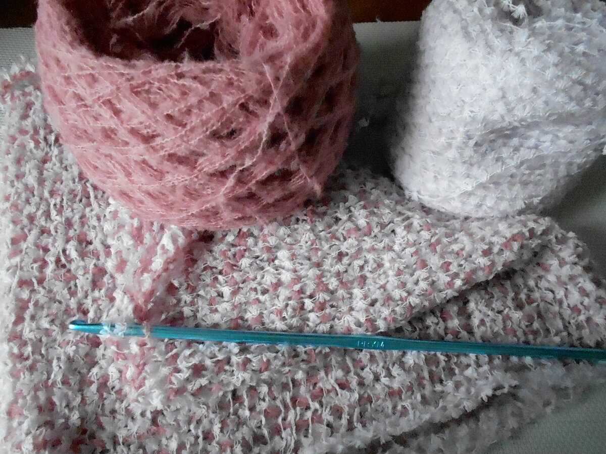Boucle yarn knit patterns
