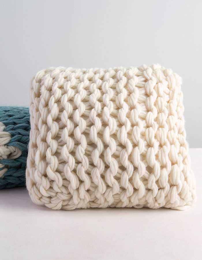 Bulky knit throw pattern