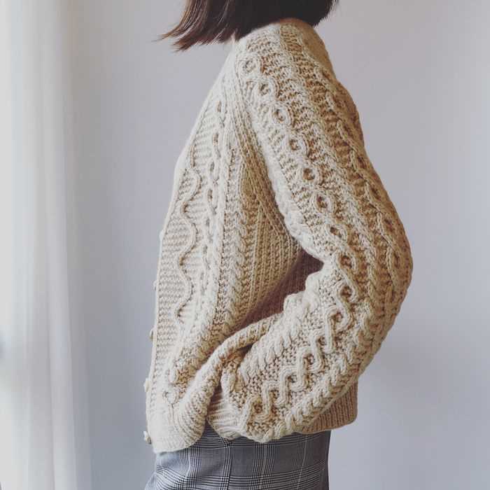 Cable cardigan knitting pattern
