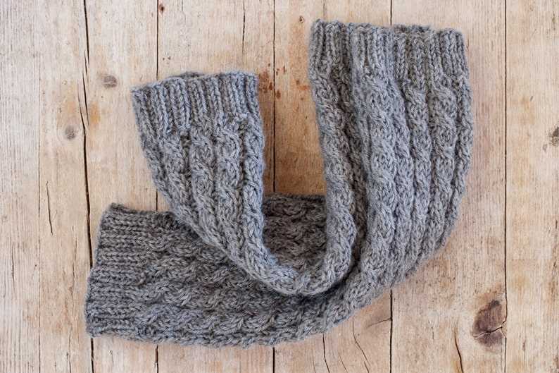 Cable knit hand warmers pattern free