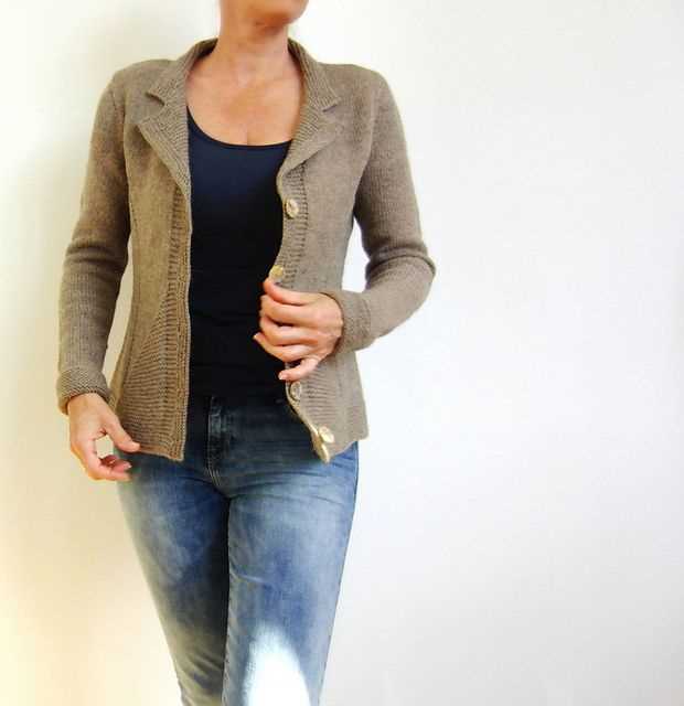 Cardigan ladies knitting pattern