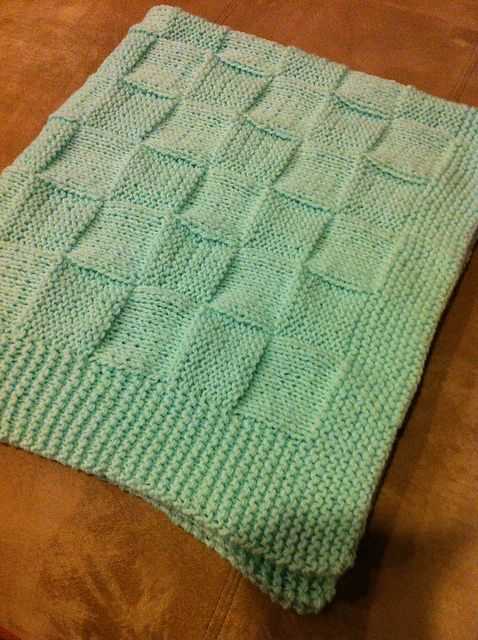 Checkerboard knitted blanket pattern