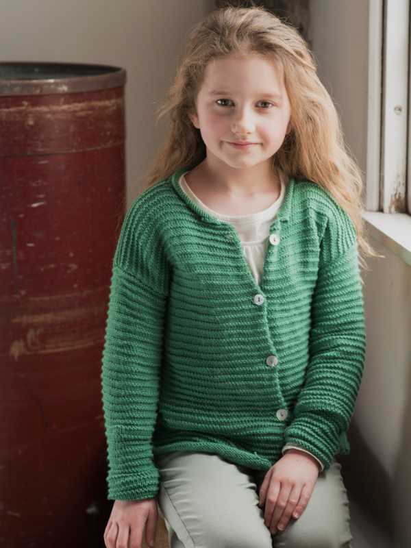 Step-by-Step Guide to Knitting a Stylish Cardigan for Kids Child's cardigan knitting pattern