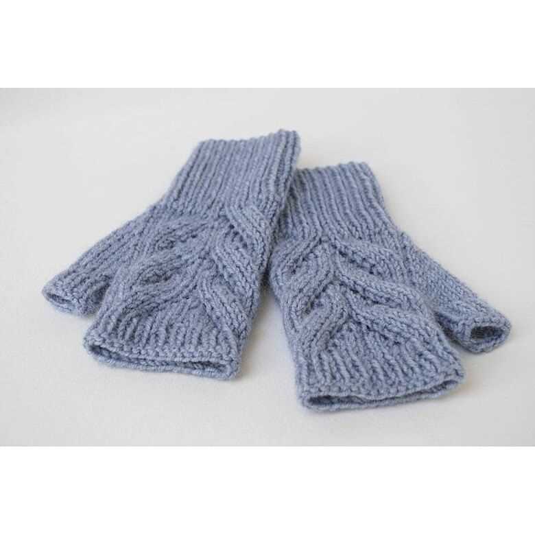 Children's fingerless gloves knit pattern