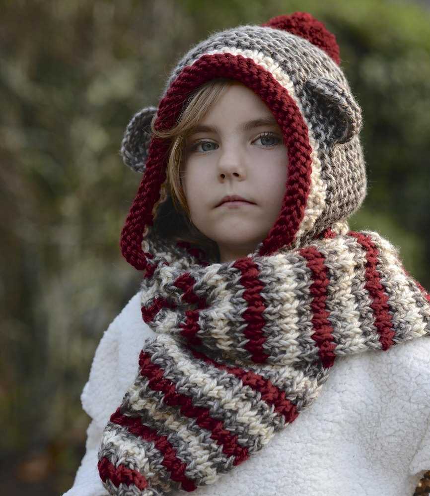 Children's hooded scarf knitting pattern