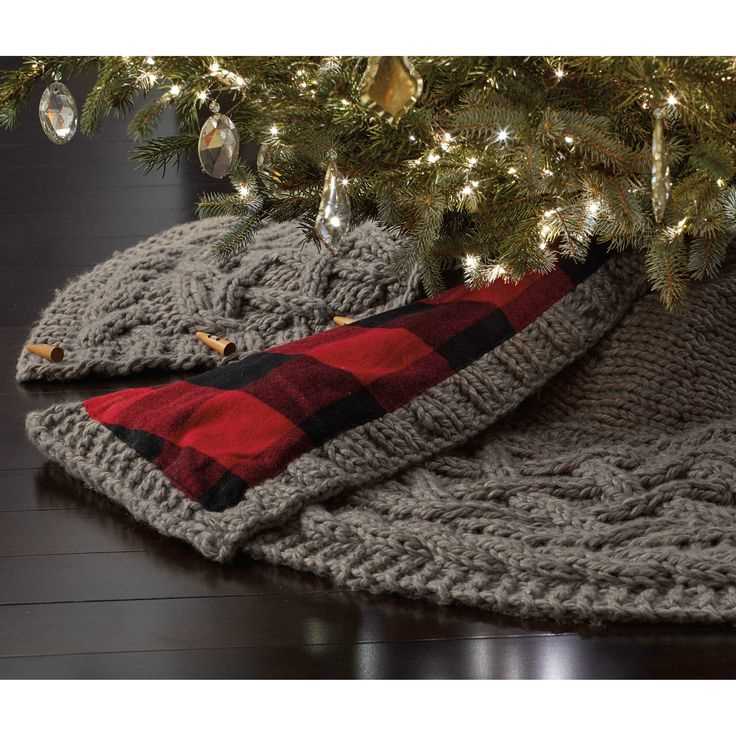 Chunky knit tree skirt pattern