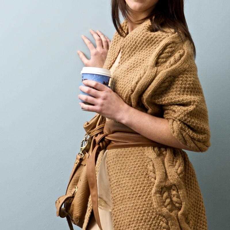 Create your own cozy chunky knit coat with this easy pattern Chunky knit coat pattern