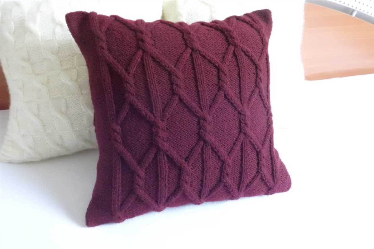 Chunky knit throw pillow pattern