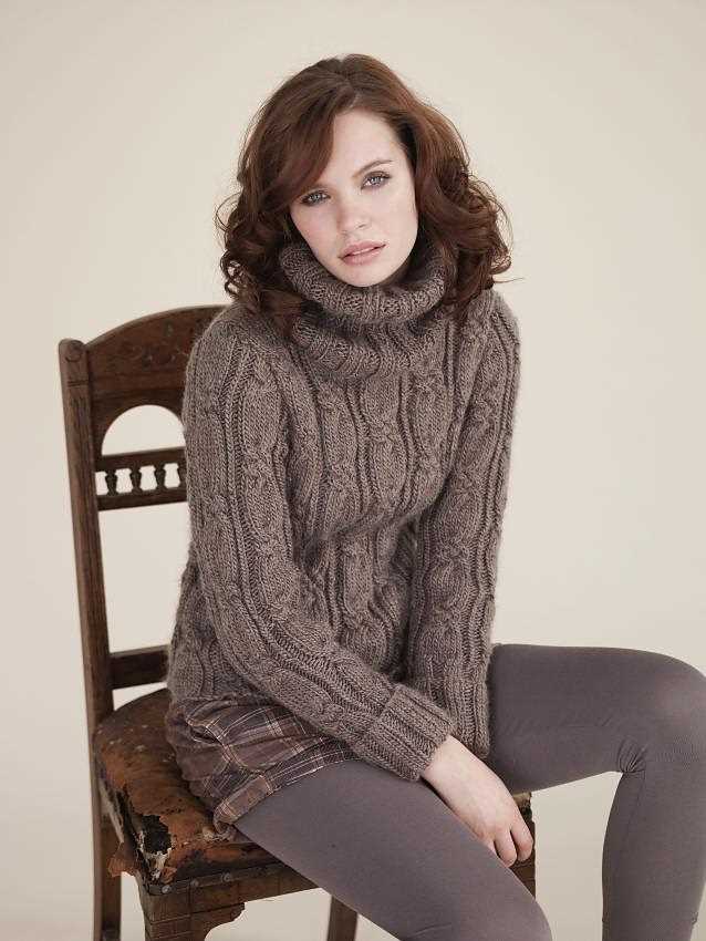 How to create a stylish cropped chunky cardigan with our knitting pattern Cropped chunky cardigan knitting pattern