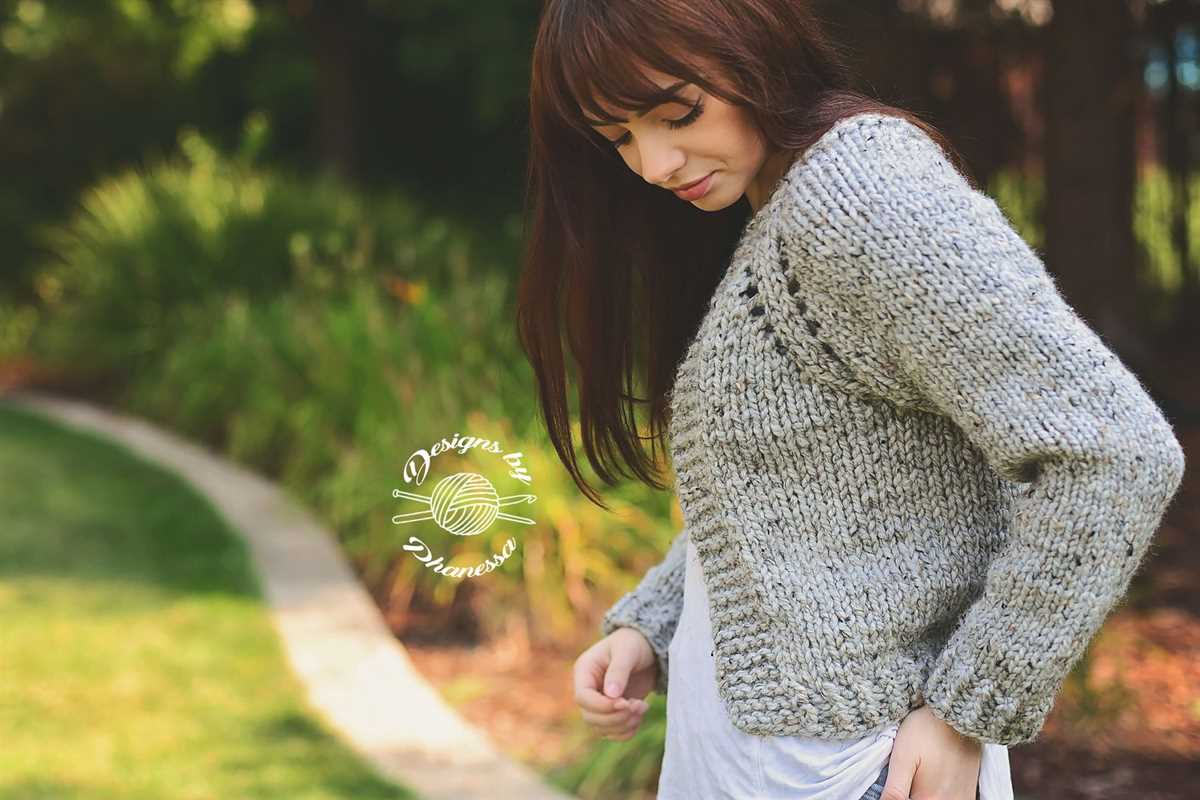 Cropped chunky cardigan knitting pattern