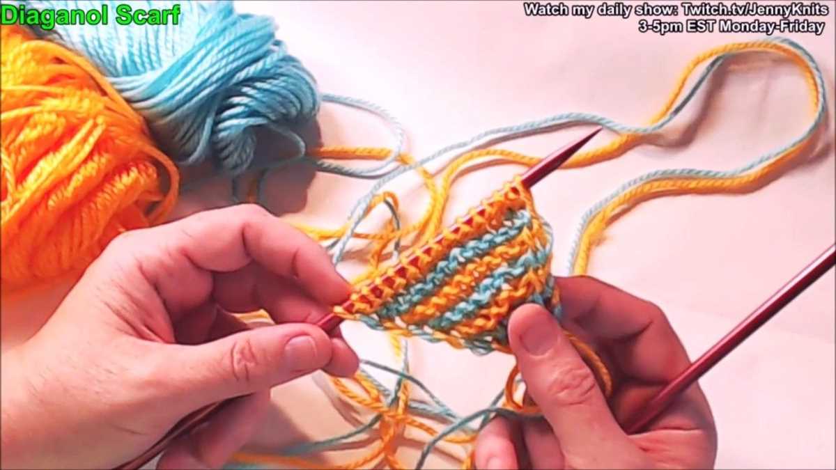 Diagonal knitted scarf pattern free