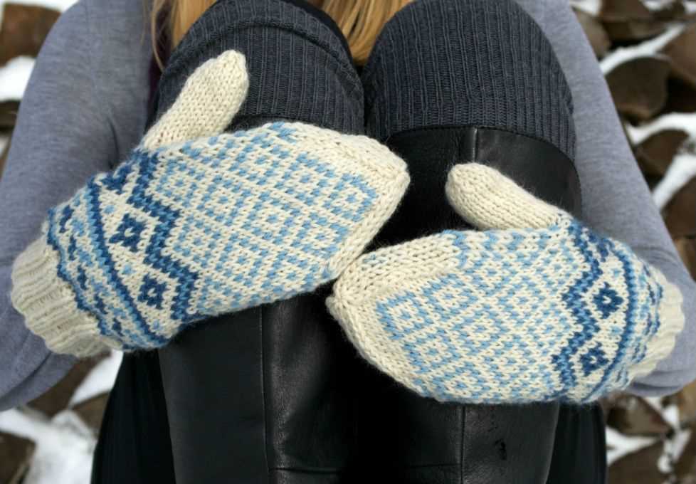 Dk knitting pattern for mittens