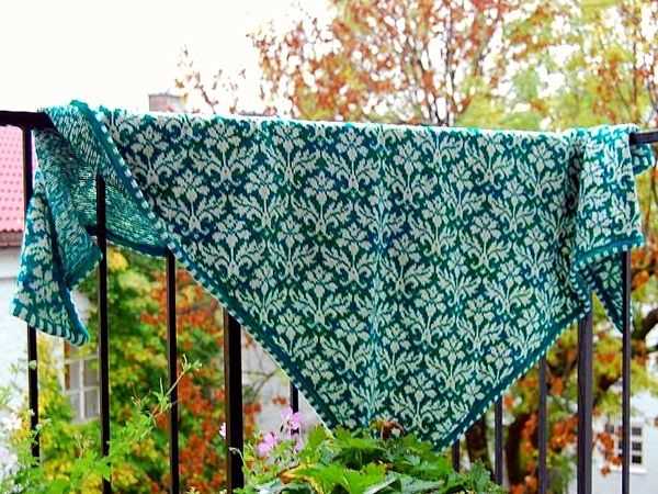 Double knit shawl pattern