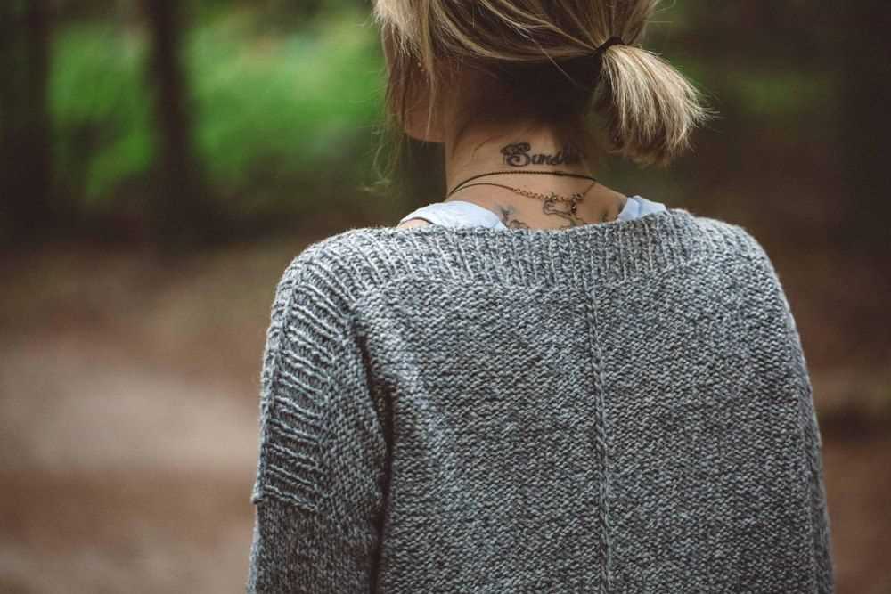 Drop shoulder sweater knitting pattern