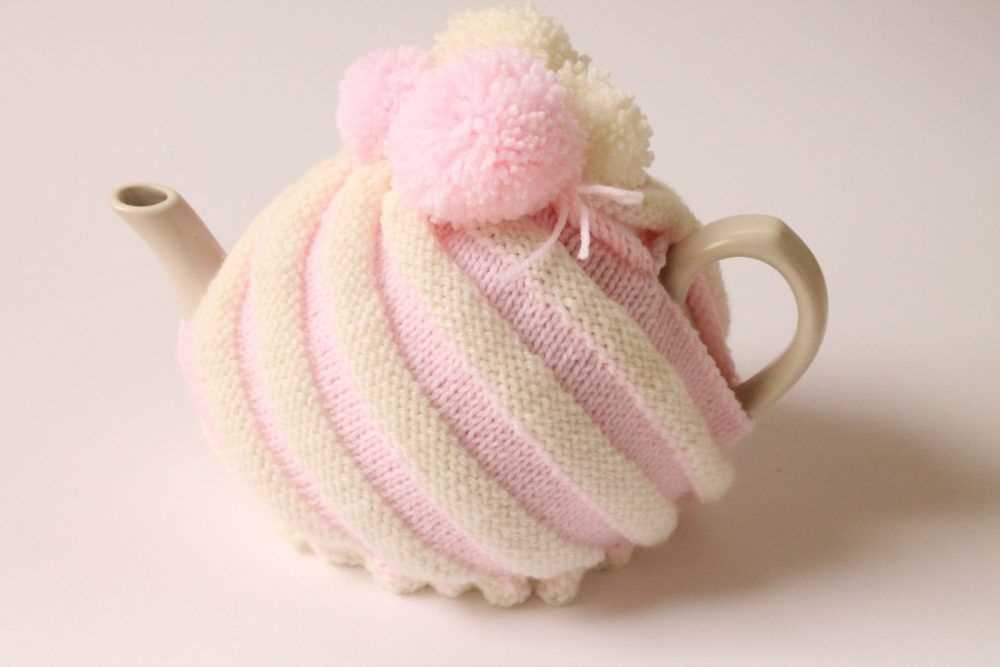 Easy tea cosy knitting pattern