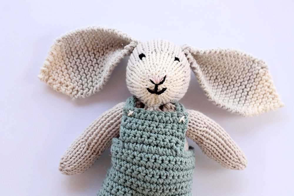 Easy bunny knitting pattern