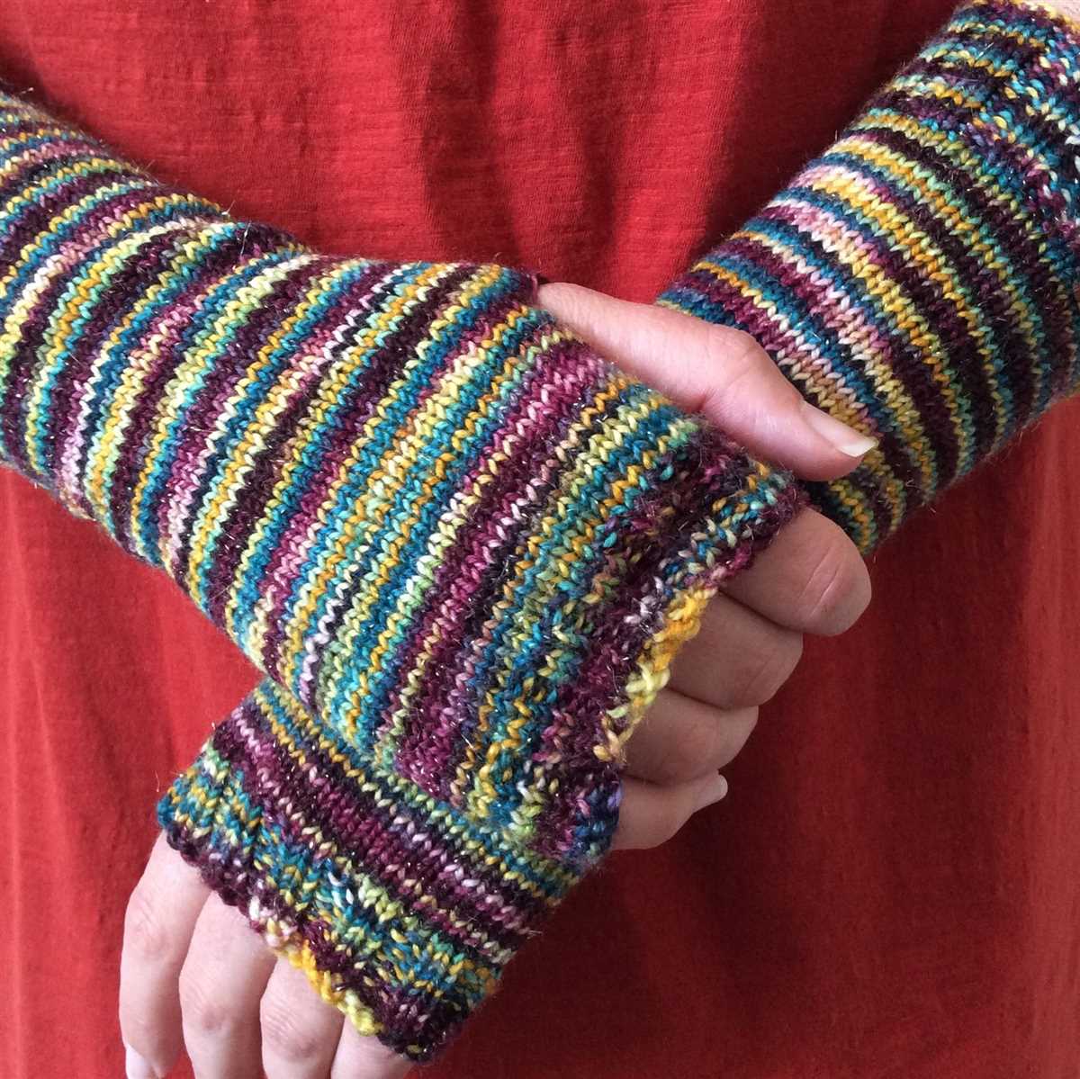 Easy knitted gloves pattern