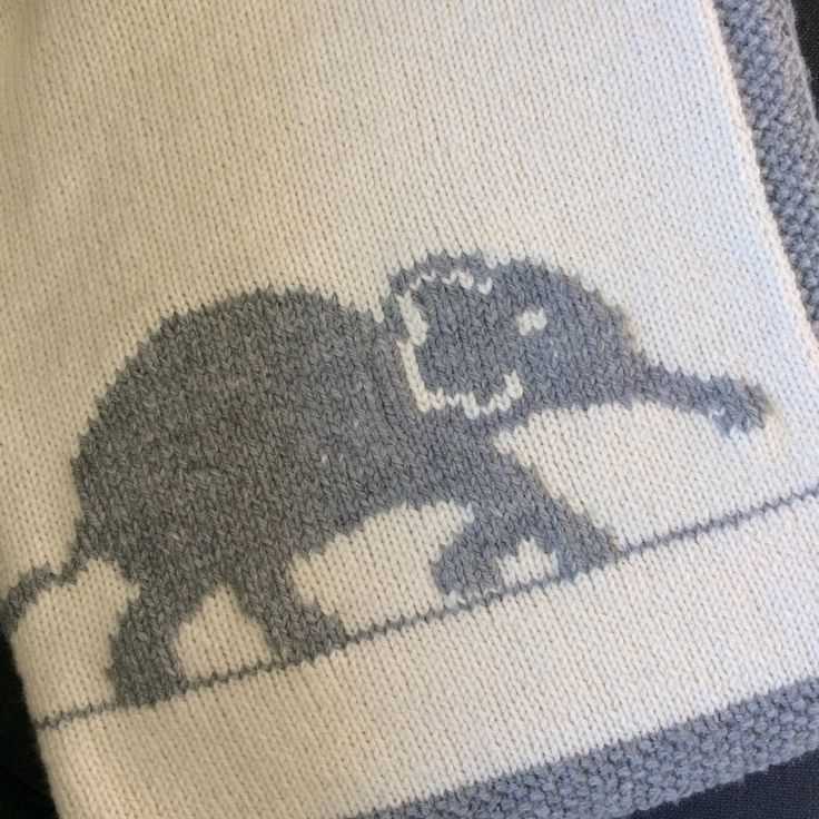 Elephant knitting pattern blanket